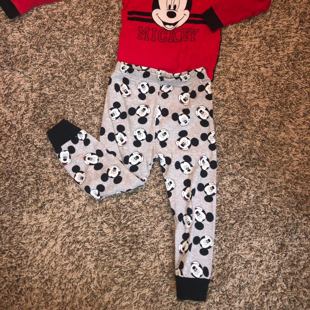 4T Mickey PJ’s! 🐭 - Picture 5 of 6